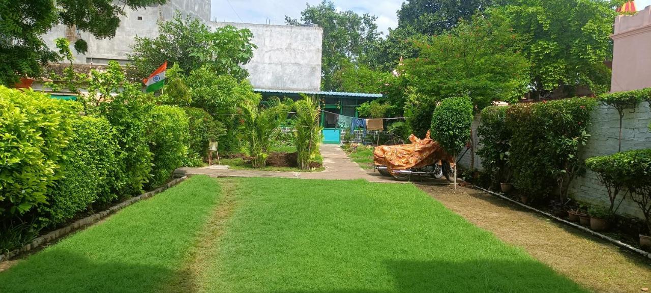 Maa Gauri Paying Guest House Váránaszi Kültér fotó