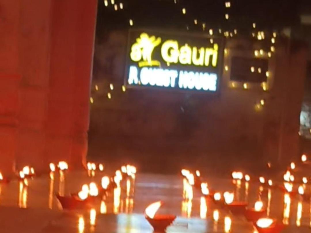 Maa Gauri Paying Guest House Váránaszi Kültér fotó